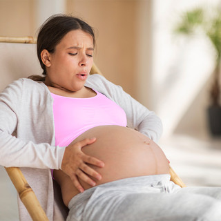 Il dolore del parto tra scienza ed emozioni